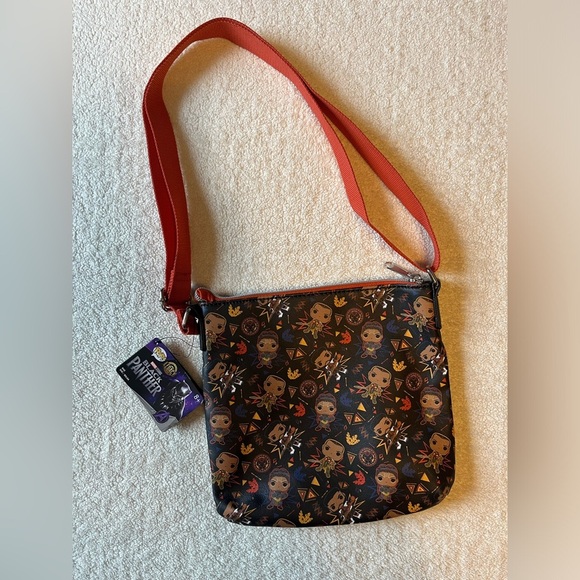 Marvel Black Panther Legacy Collection Crossbody Bag, Small NWT - Picture 1 of 6